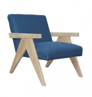 Central Lounge Chair