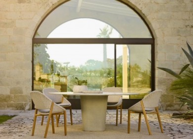 Zecca Lounge Chair